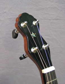 Headstock of Mandonator 5